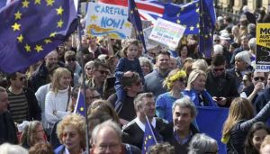 201703252045480216_Thousands-demonstrate-in-London-against-leaving-the-EU_SECVPF