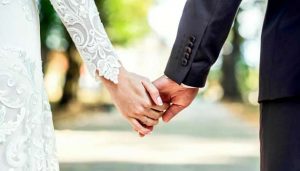 201704171113108050_Husband-and-wife-discover-they-are-biological-twins-after_SECVPF