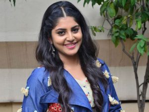 10-1494389189-manjima-mohan3423