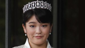 201705180307442706_Japans-princess-Mako-becomes-a-commoner-so-she-can-marry_SECVPF