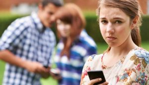 201705241006598086_childs-teenage-friendship-going-good-way_SECVPF