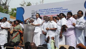 201705311235186059_MK-stalin-warns-central-government-does-not-withdraw-the-ban_SECVPF
