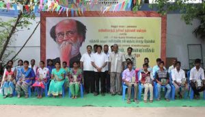 201706121656569504_Rajini-fans-actively-involved-in-welfare-activities_SECVPF
