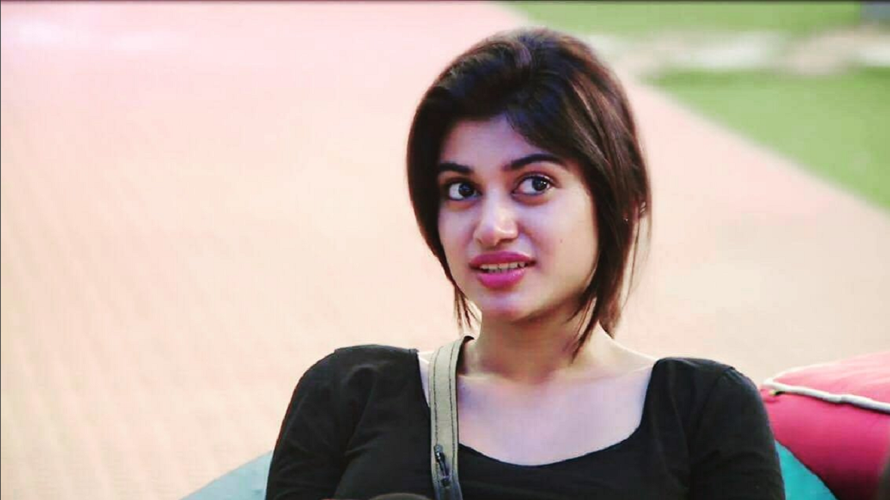 oviya-1280