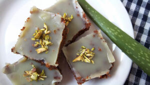 202205021455169033_Tamil_News_Aloe-Vera-Sweet-Kuvar-Pak-Recipe_SECVPF